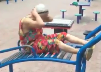 85-летняя гимнастка из Китая