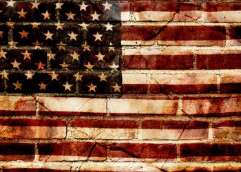 Опрос Gallup: Американцы перестают ощущать себя свободными