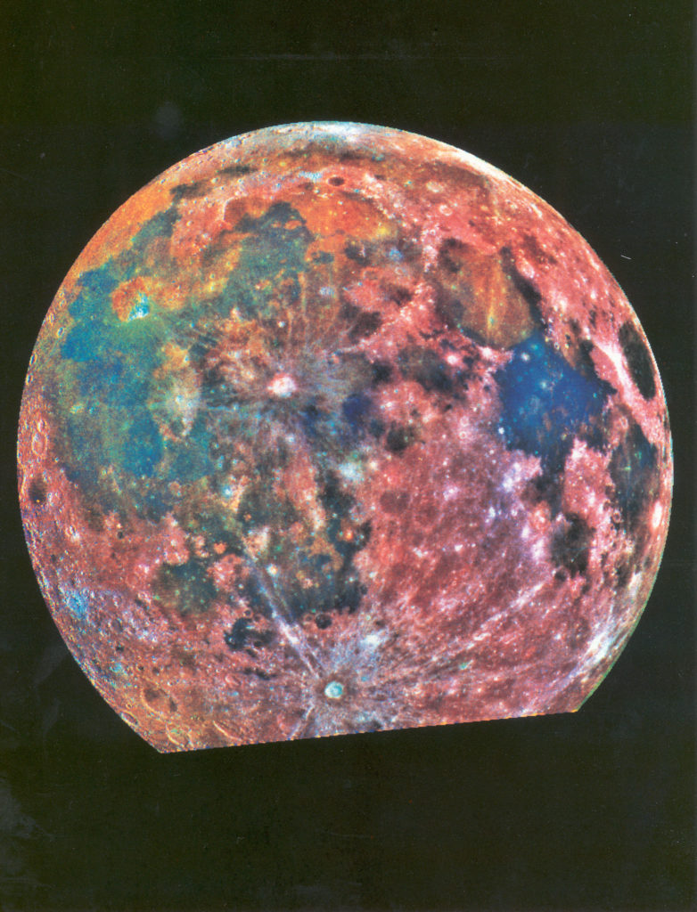 цветные фотографии луны