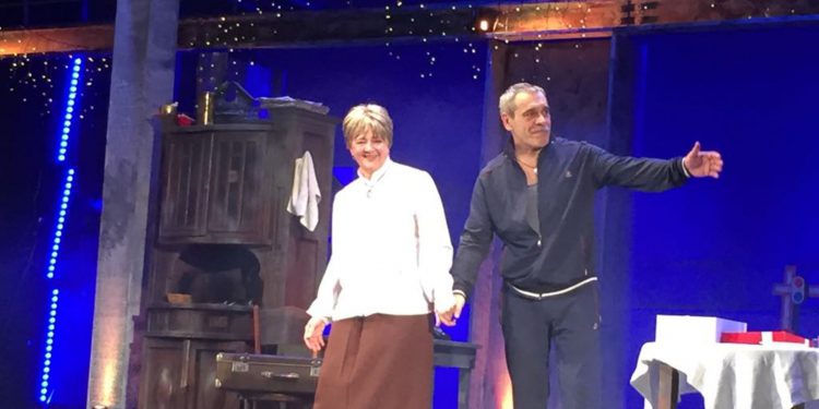 КУЛЬТПОХОД: «Дом под снос» — рецепт от равнодушия и одиночества»