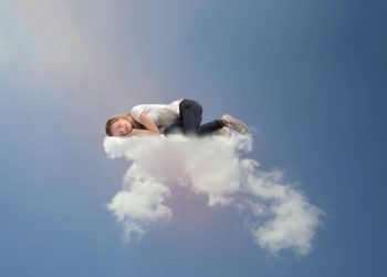 Люди, контролирующие свои сны, лучше справляются с реальными проблемами