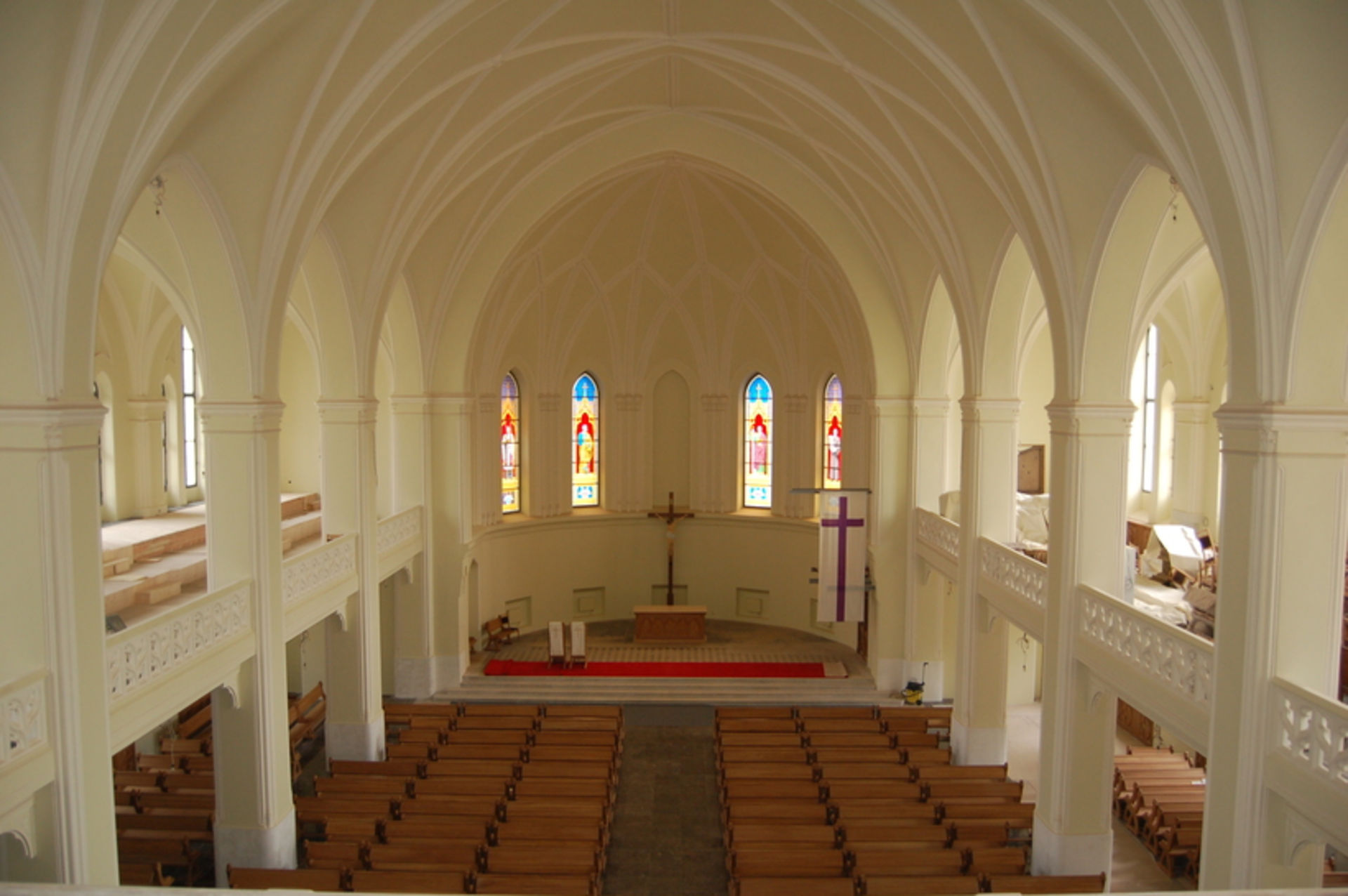 протестантская церковь интерьер