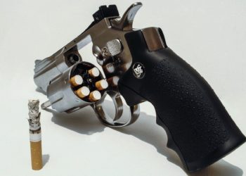 The Lancet: курение убило 280000 россиян в 2015 году