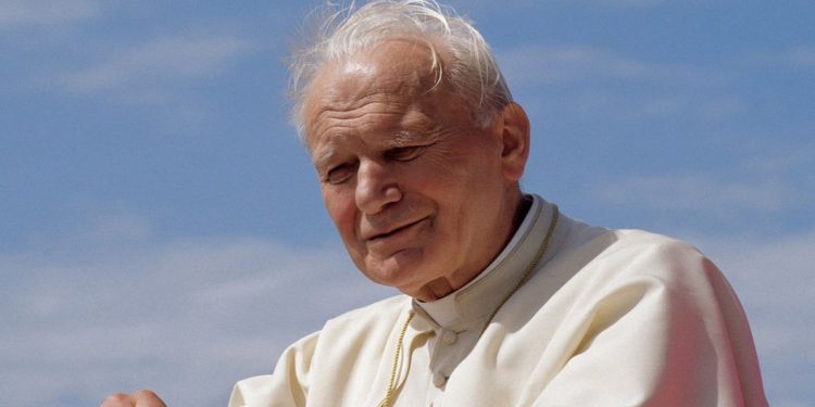 Польский архиепископ: Церковь предала Иоанна Павла II на синоде по вопросам семьи