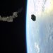 НАСА опубликовало фото развертывания в космосе двух спутников с помощью роботизированной руки