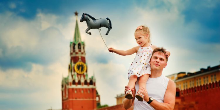 Минобрнауки намерено воспитывать россиян в духе традиционных ценностей