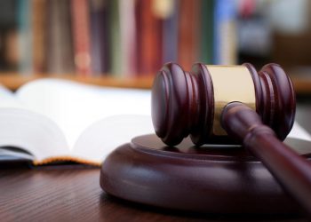 «Законопослушный» бизнесмен потребовал декриминализировать проституцию в России