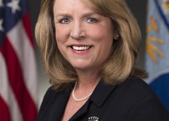 Министр ВВС США: трансгендеры должны служить в армии, потому что «времена меняются»