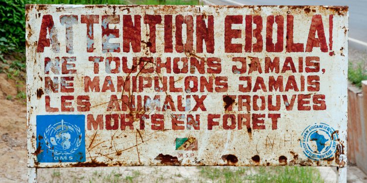 Жертвами лихорадки Эбола стали уже почти 5000 человек