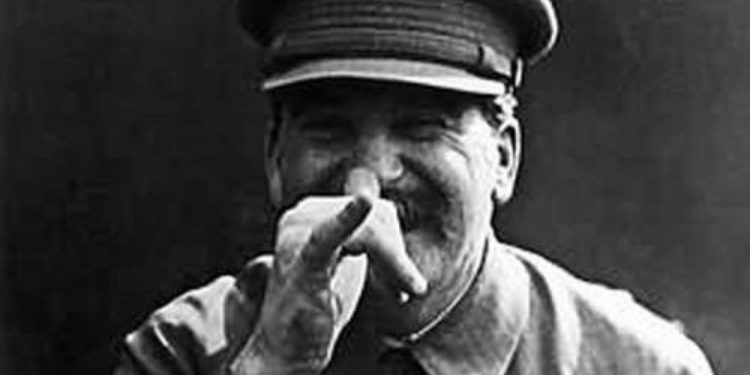 МНЕНИЕ: «Смерть Сталина» как зеркальце