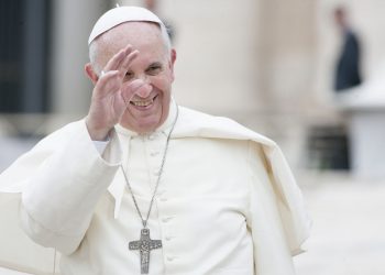 Является ли Папа Римский католиком?