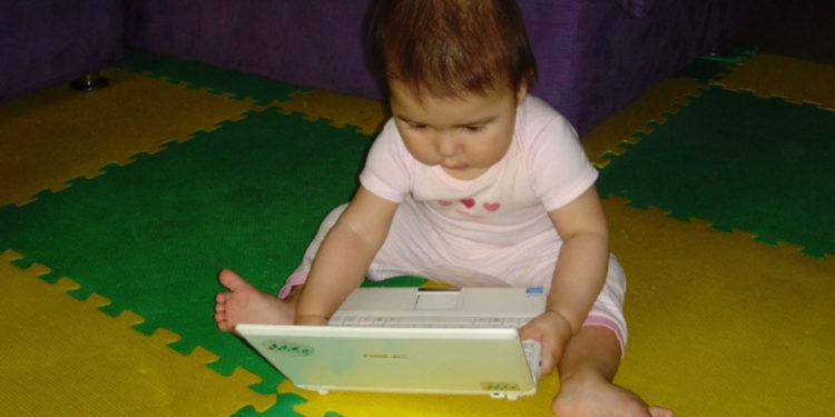 Как биология объясняет преобладающее количество мужчин в технической отрасли?