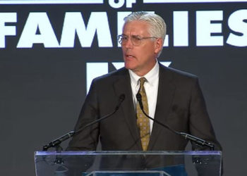 Президент университета: трансгендерная идеология низводит само понятие «быть человеком»