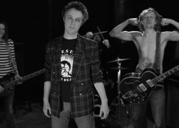 «Церковью на сцене были мы» (Интервью с лидером панк-группы «Водолечебница» Стасом Кожевниковым)