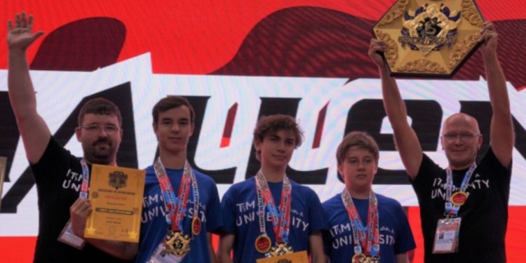 Российские школьники стали лучшими на мировых соревнованиях по робототехнике