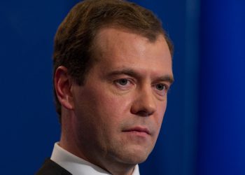 Медведев: Для борьбы с наркоманией нужны усилия государства и поддержка общества