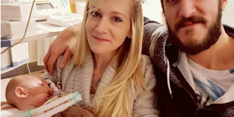 Врач из США осмотрит больного младенца, которого хотят умертвить в больнице Лондона