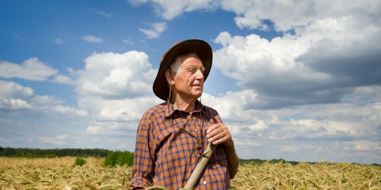 Эксперты: население Земли стареет, работать будет некому