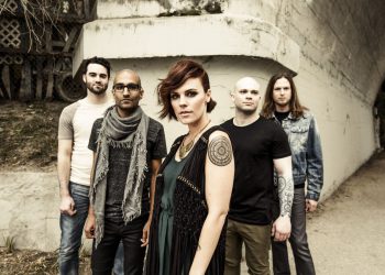 Тот самый Flyleaf (Between the Stars, 2014)
