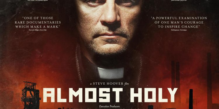 Крокодилья хватка (Almost Holy, 2015)