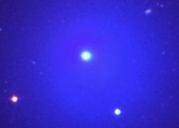 Астрономы открыли новую комету