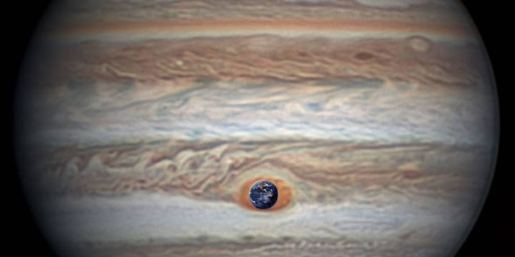 Ученые впервые визуально сравнили Землю и Большое Красное пятно на Юпитере