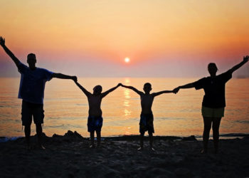 Шведская феминистическая модель семьи оказалась проклятием