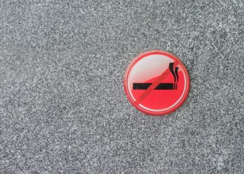 В России могут ввести новые ограничения на продажу сигарет