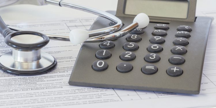 Болеть можно, грешить — нет: в США придумали альтернативу медстраховке