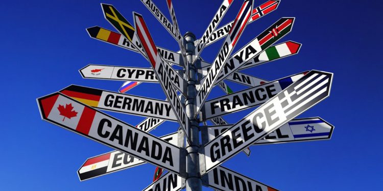 «Пора валить!» (Истории соотечественников, выбравших путь эмиграции) (Часть 1)