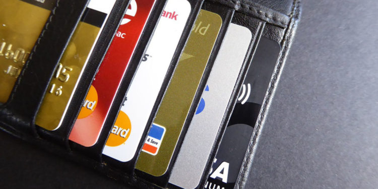 Наличные выходят из моды – исчезнут ли они навсегда?