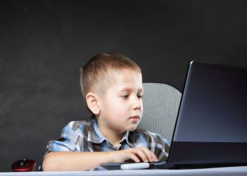 Детство 2.0: глюки в программе