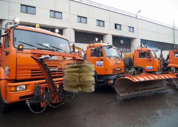 Российскую коммунальную технику с 2023 года начнут переводить на электротягу