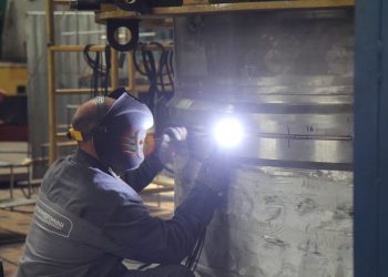 Одна из ключевых операций завершена в ходе строительства уникального научного реактора Росатома