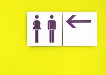 Колледж в Торонто закрыл «гендерно-нейтральные» душевые после серии инцидентов