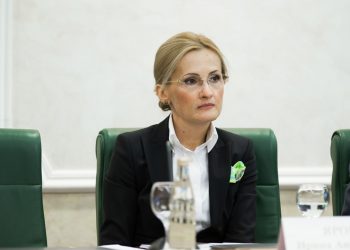 Абсурд, дилетантизм, произвол: эксперты и священнослужители — о «законе Яровой»