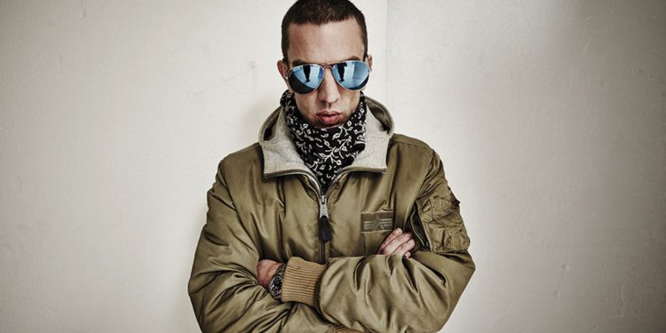 Возвращение строптивого гения (Richard Ashcroft — These People, 2016)