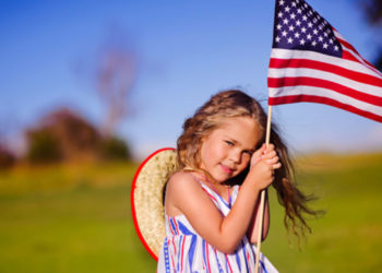 Падение рождаемости в США связано с общим кризисом института семьи