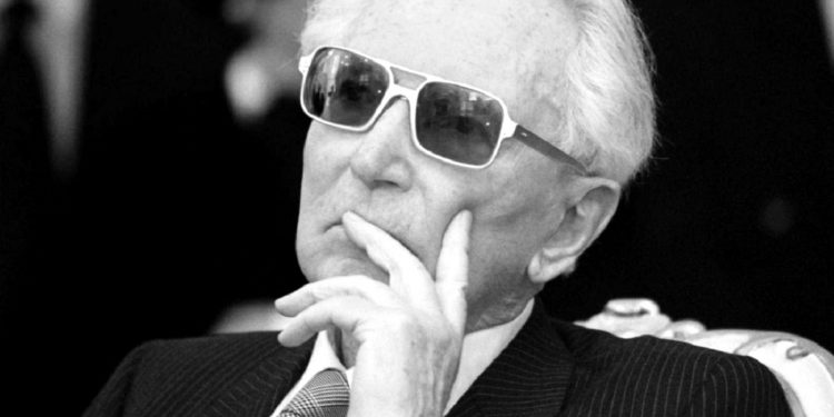 7 поразительных цитат от пережившего Аушвиц Виктора Франкла