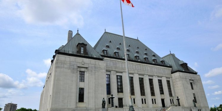 Верховный суд Канады отменил запрет на эвтаназию