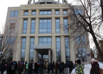 Следователи «похитили» обвиняемого в похищении прямо из зала суда