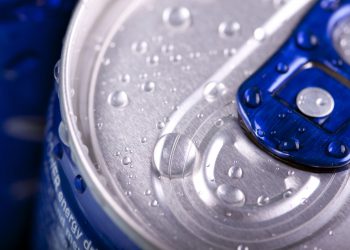 В Госдуме РФ предложили запретить продажу алкогольных «энергетиков»