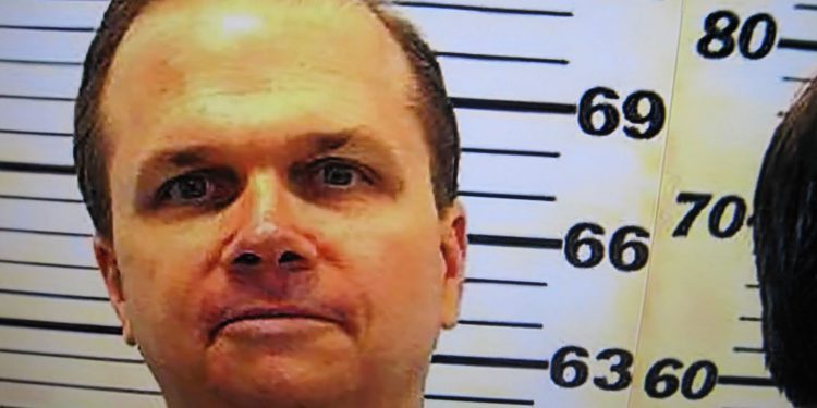 Убийца Джона Леннона: «Я сожалею, что был таким идиотом»