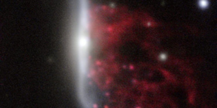 Черные дыры галактик-медуз питаются межзвездным газом