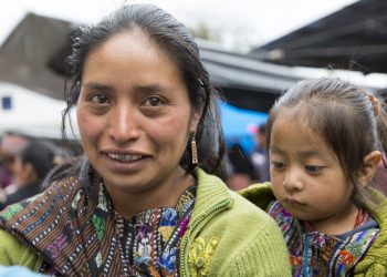 Ученые поспорили о роли деторождения в женском долголетии