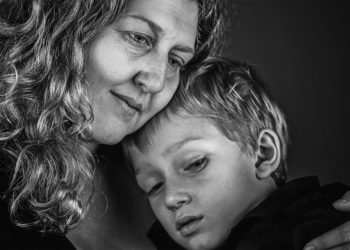 Исследование: дети родителей-одиночек чаще становятся преступниками