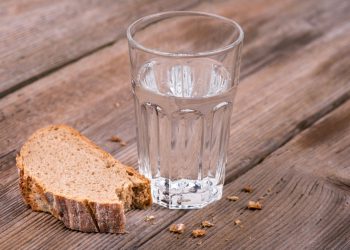 Диета, построенная на принципах поста, замедляет старение