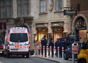 Неизвестные преступники напали на католическую церковь в Вене