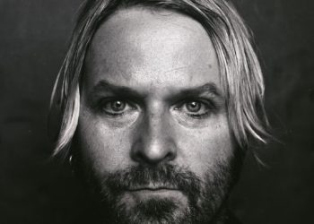 Темная сторона Кевина Макса (Kevin Max — Playing Games With The Shadows, 2016)