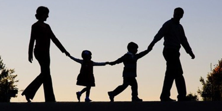 Внебрачные дети стали нормой в Западной Европе